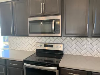 Photo #2: 6002400 Listing