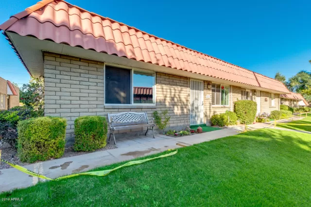 MLS: 6004954 Condo For Sale