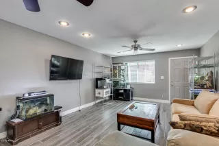 Photo #2: 6004954 Listing 