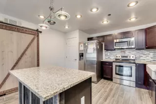 Photo #6: 6004954 Listing 