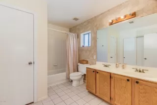 Photo #5: 6005344 Listing