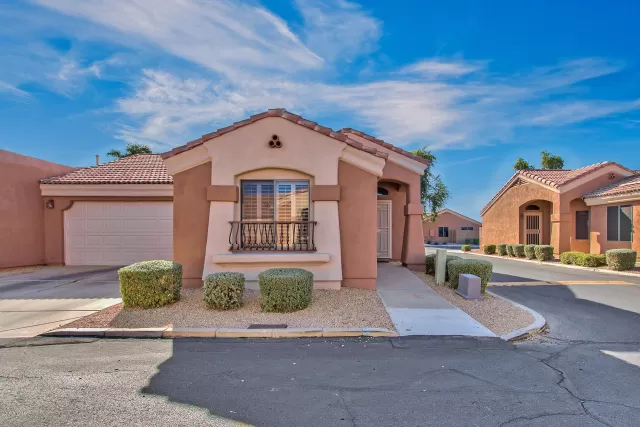 MLS: 6005412 Condo For Sale