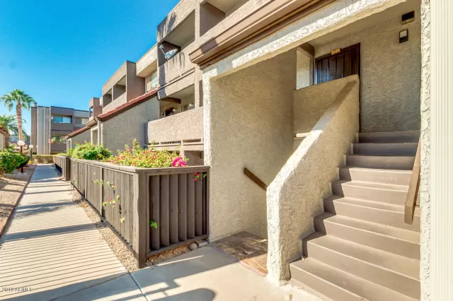 MLS: 6005571 Condo For Sale