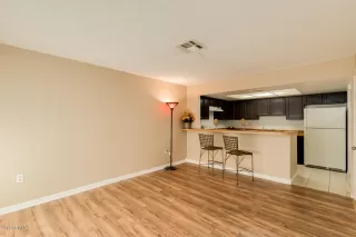 Photo #3: 6005571 Listing 