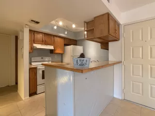 Photo #5: 6005702 Listing 