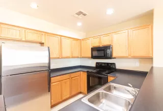 Photo #5: 6005808 Listing