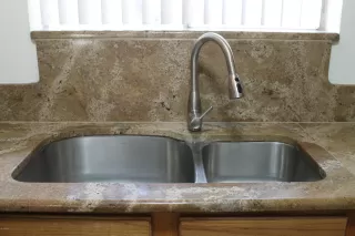 Photo #5: 6005913 Listing