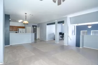 Photo #5: 6006538 Listing