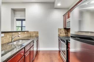 Photo #1: 6007064 Listing