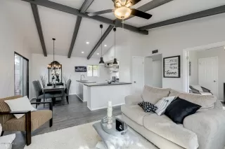 Photo #4: 6007634 Listing