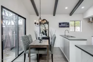 Photo #6: 6007634 Listing