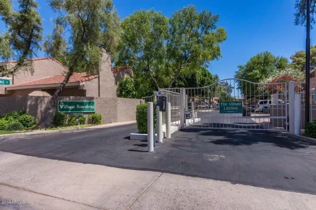 MLS: 6008318 Condo For Sale