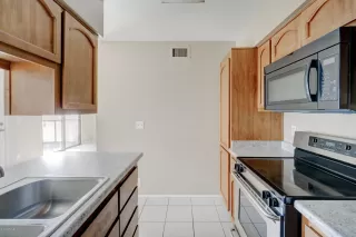 Photo #2: 6008749 Listing 