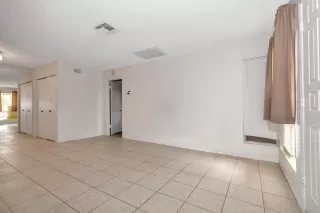 Photo #3: 6008873 Listing