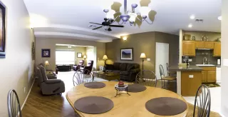 Photo #3: 6008954 Listing