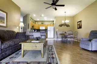 Photo #6: 6008954 Listing