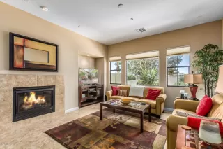 Photo #4: 6009096 Listing