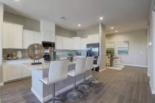 Photo #4: 6009105 Listing