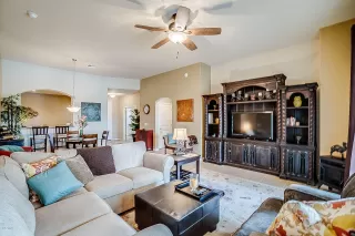 Photo #4: 6009206 Listing