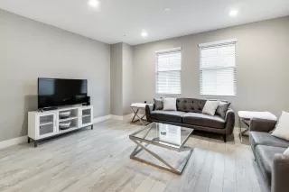 Photo #6: 6009945 Listing