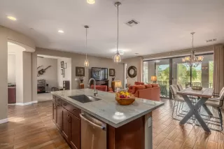 Photo #6: 6010177 Listing