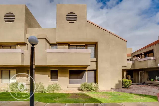 MLS: 6010629 Condo For Sale