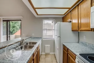 Photo #5: 6010629 Listing