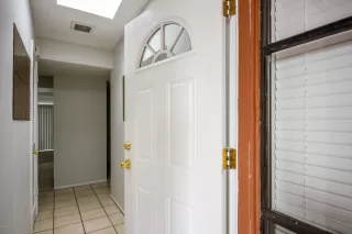 Photo #2: 6010749 Listing 
