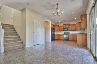 Photo #4: 6010930 Listing 