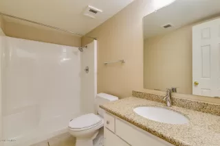 Photo #5: 6010969 Listing