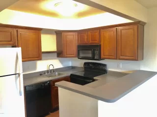 Photo #5: 6011054 Listing