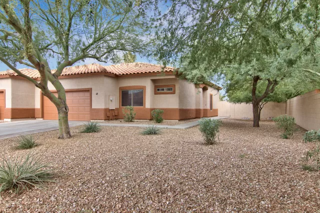 MLS: 6011105 Condo For Sale