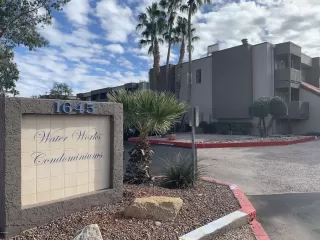 Photo #1: 6011108 Listing