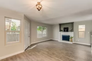 Photo #2: 6011504 Listing