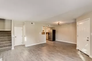 Photo #3: 6011504 Listing