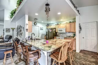 Photo #2: 6011734 Listing 