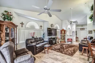 Photo #4: 6011734 Listing 