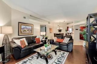 Photo #4: 6011828 Listing