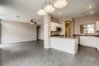 Photo #3: 6011907 Listing