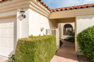 Photo #2: 6012051 Listing 