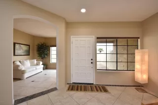 Photo #2: 6012229 Listing 