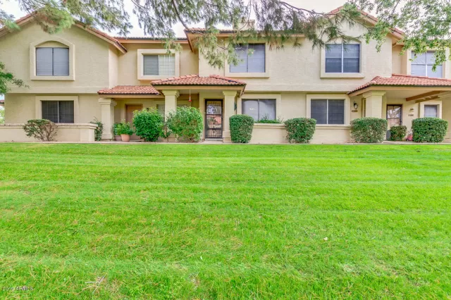 MLS: 6012364 Condo For Sale