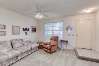 Photo #2: 6012364 Listing