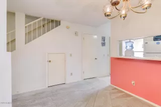 Photo #5: 6012364 Listing