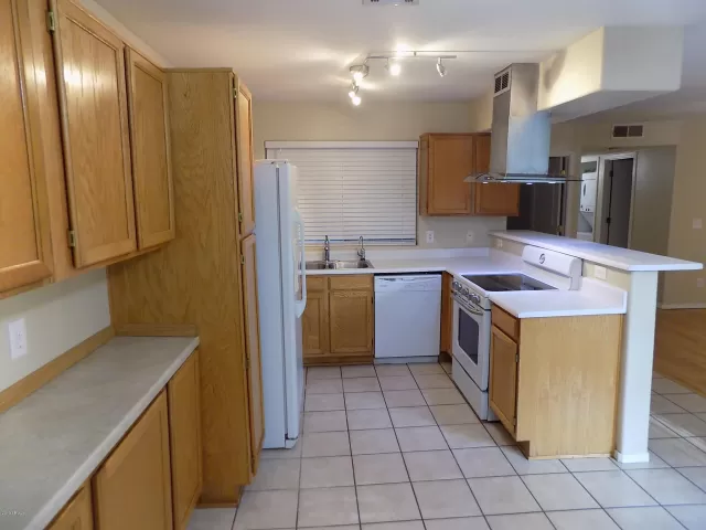 MLS: 6012514 Condo For Sale