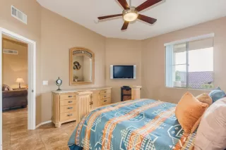 Photo #5: 6012609 Listing