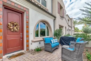 Photo #3: 6012668 Listing