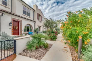 Photo #4: 6012668 Listing