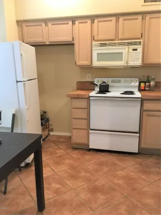 Photo #5: 6012837 Listing