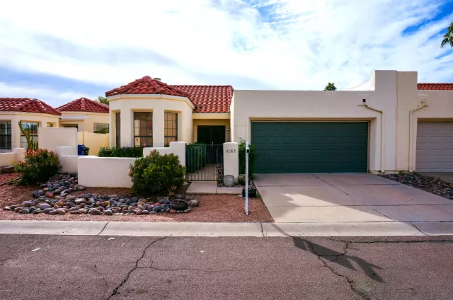 MLS: 6013776 Condo For Sale